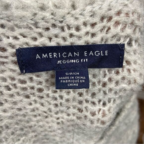 American Eagle Grey Oversized Knit Crewneck Sweater - Picture 3 of 3